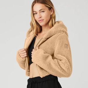 ALO cropped LA Sherpa jacket small camel tan